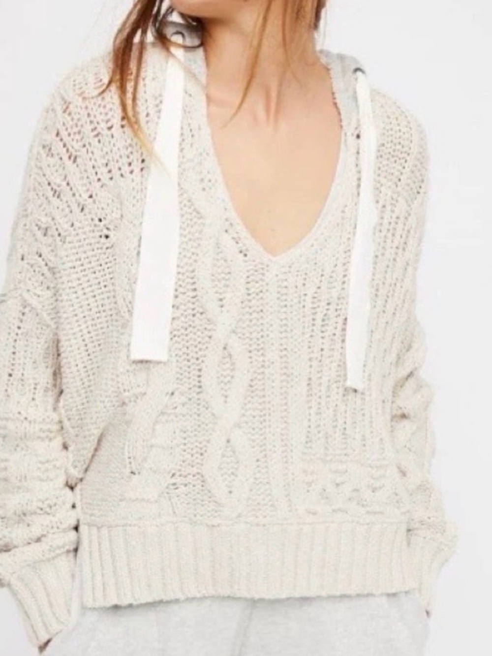 Free People Elan Tierra‎ Cable Knit Hoodie Sweater Cream Gray Size XS Oversized - Picture 3 of 16